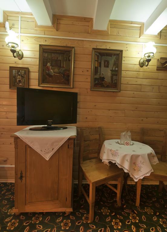 La Marele Moft Hotel Slănic Buitenkant foto