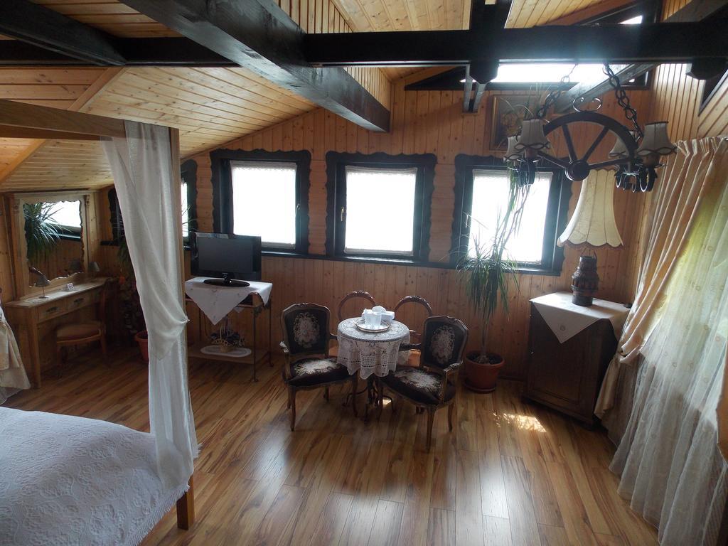 La Marele Moft Hotel Slănic Buitenkant foto