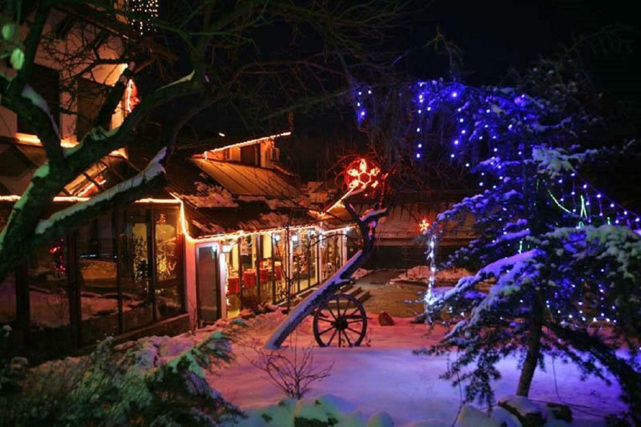 La Marele Moft Hotel Slănic Buitenkant foto